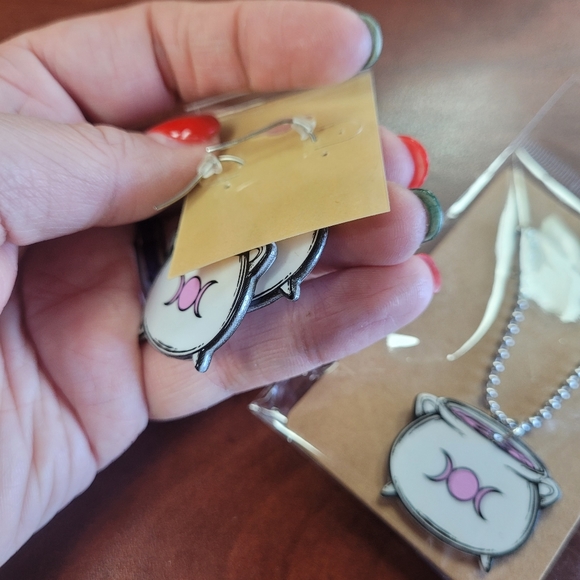 New Handmade Triple Goddess Witch Cauldron Acrylic Earring and Necklace Set - Picture 3 of 5